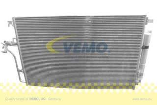 Chłodnica klimatyzacji VEMO V30-62-1039